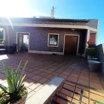 Casa Mucha * Эль-Грове