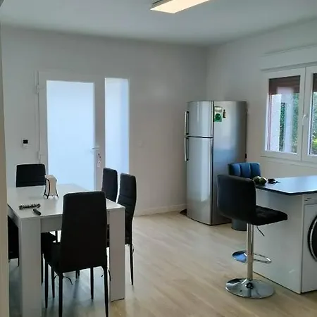 Casa Mucha Daire O Grove